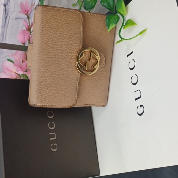 Gucci Marmot Wallet - Picture 1 of 16
